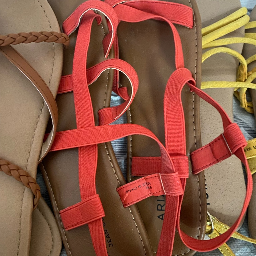 Sandal bundle 9.5 - Picture 3 of 5